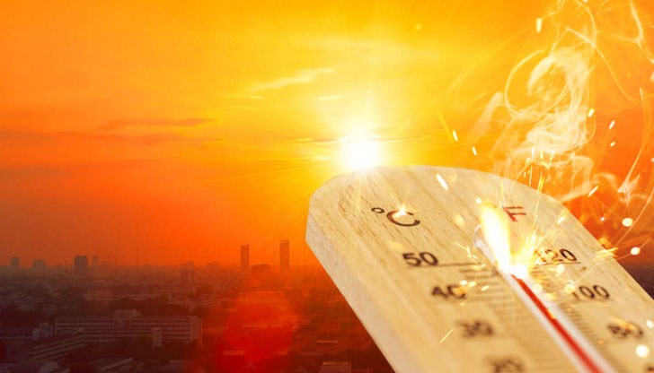 Властите предупреждават туристите за необходимите мерки срещу жегите Властите предупреждават туристите за необходимите мерки срещу жегите