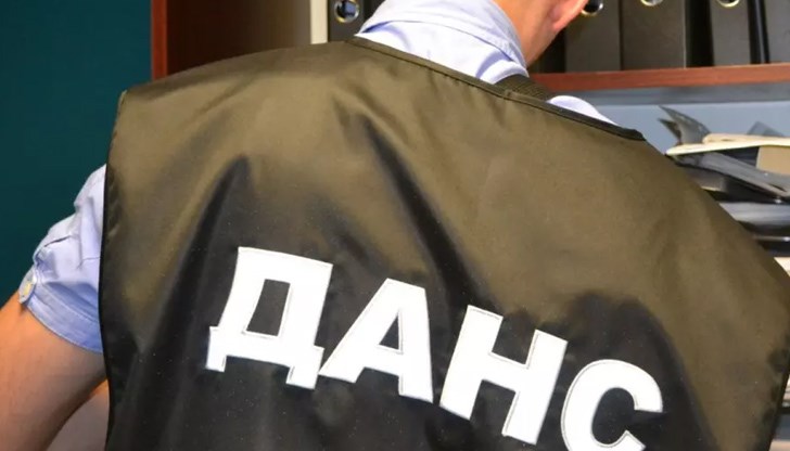 Най-вероятно става дума за подадения сигнал до служебния вицепремиер и министър на вътрешните работи Бойко Рашков във връзка с изграждането на газовата връзка с Гърция Най-вероятно става дума за подадения сигнал до служебния вицепремиер и министър на вътрешните работи Бойко Рашков във връзка с изграждането на газовата връзка с Гърция