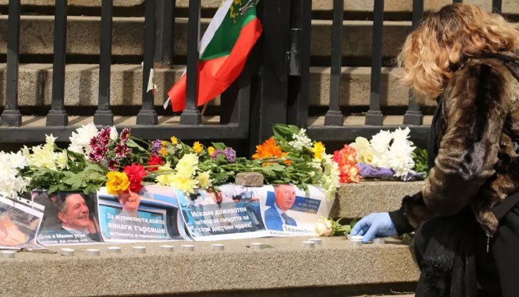 22-годишният Кристиан Николов е обвинен за умишлено причиняване на смърт при катастрофа, за което законът предвижда от 15 до 20 г. затвор, но и доживотна присъда 22-годишният Кристиан Николов е обвинен за умишлено причиняване на смърт при катастрофа, за което законът предвижда от 15 до 20 г. затвор, но и доживотна присъда