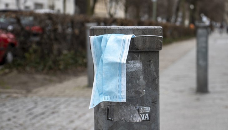 Ограничителни мерки в редица страни отпадат заради спад на заболеваемостта от Covid-19