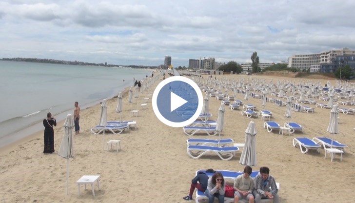 Цените на плажа в Слънчев бряг са намалени с 50% - 5 лв. за чадър и 5 лв. за шезлонг
