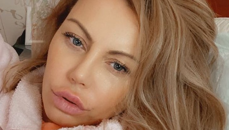 "Новата" придобивка толкова променя певицата, че на човек му е трудно да я разпознае