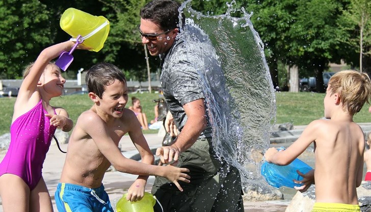 Много опасни ситуации могат да бъдат предотвратени, ако родителите спазват простички правила на поведение