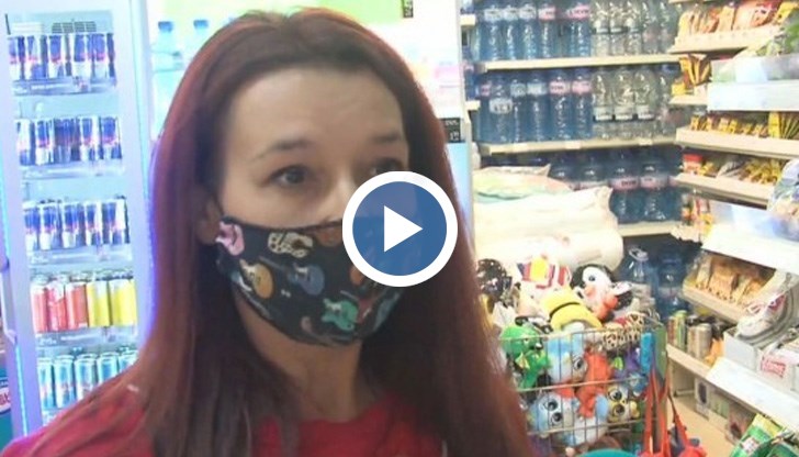 Кой ще следи дали служителите са ваксинирани?