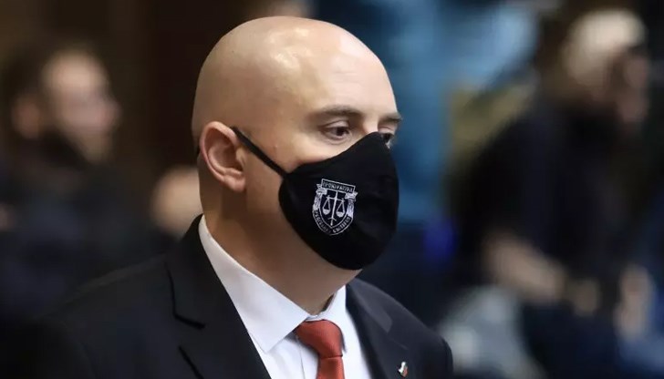 В поканата се посочва нуждата от добро взаимодействие между изпълнителната и съдебната власти