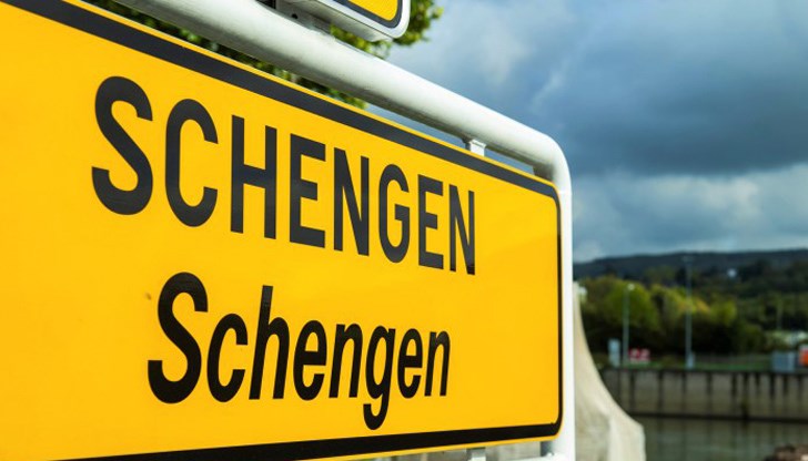 Комисията припомня, че София и Букурещ са изпълнили всички необходими изисквания Комисията припомня, че София и Букурещ са изпълнили всички необходими изисквания