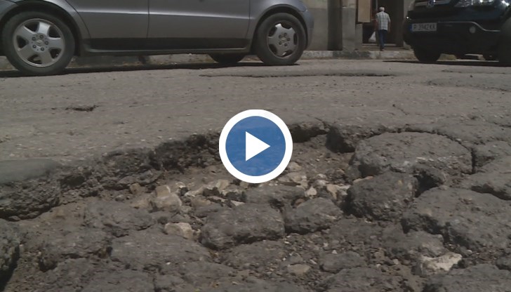 От Община Русе коментираха, че вече има изготвен проект и е обявена обществена поръчка за цялостен ремонт на района