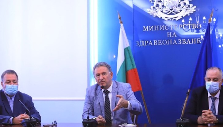 Ще се събират данни от болници, извънболничната помощ и всички лаборатории в страната за пациенти, които са се тествали с антигенни тестове, с PCR-тестове или са се изследвали за антитела