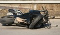 Мотористка се блъсна в автомобил на булевард "Христо Ботев"