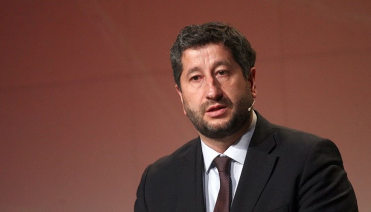 Слави Трифонов предлага кабинет, който да бъде на милостта на ГЕРБ и ДПС