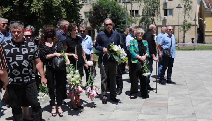 Бакърджиев издъхна във вторник след операция