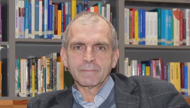 Доверие буди фактът, че човекът не пее, не е красавец, няма трогателна история Доверие буди фактът, че човекът не пее, не е красавец, няма трогателна история