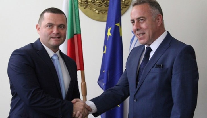 Пенчо Милков и Адриан Ангелеску бяха категорични - третият мост над река Дунав трябва да свързва двата братски града