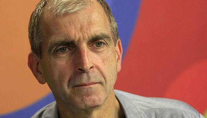 Как, освен с груба сила, се управлява държава, в която си унищожил собствеността, правото, морала?