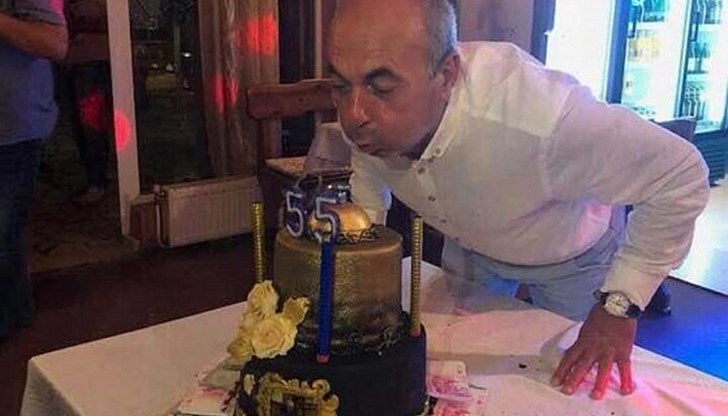 Георги Танев Станков е депутат от ГЕРБ последователно в 44-тото, 45-тото и 46-тото Народно събрание Георги Танев Станков е депутат от ГЕРБ последователно в 44-тото, 45-тото и 46-тото Народно събрание