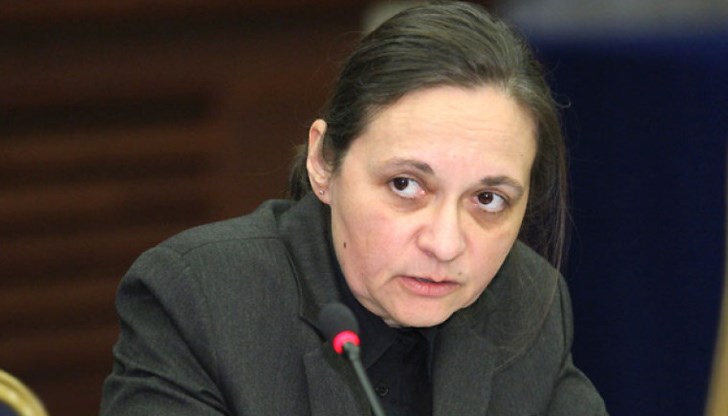 Проверяват бившата заместник-министърка Жени Начева