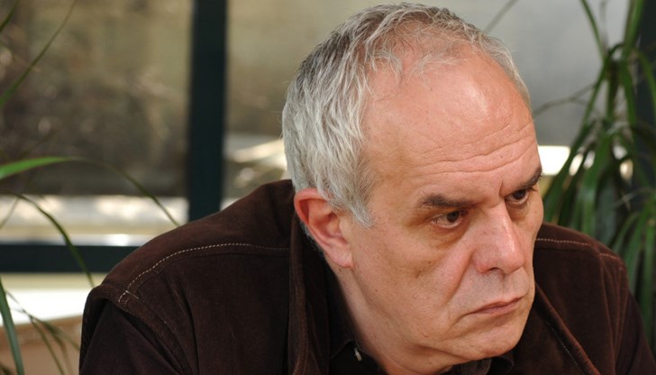 "Резултатът е вследствие на една цяла година, в която се разправяме за този вот. Каквото стана - стана. Електоратът вече е стабилизиран" казва Райчев