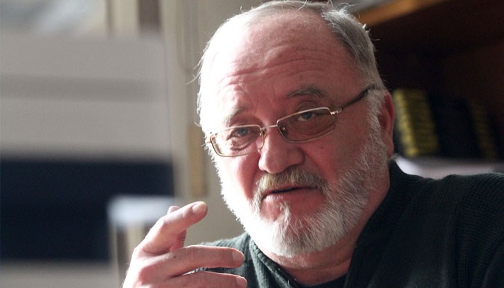 Това, което излиза напоследък, осветяването на фактите, буди само отвращение и гадене