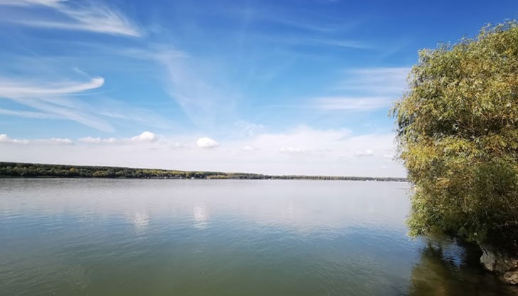 Слънчево и горещо ще е и днес времето над свищовския участък на Дунав