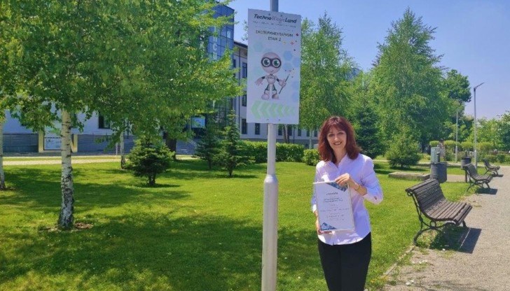 Дванадесет български учители от цялата страна бяха отличени в конкурса „Дигитални новатори в образованието“ за 2021 г.