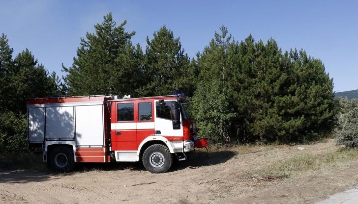 Продължава гасенето на останали по-малки локални огнища