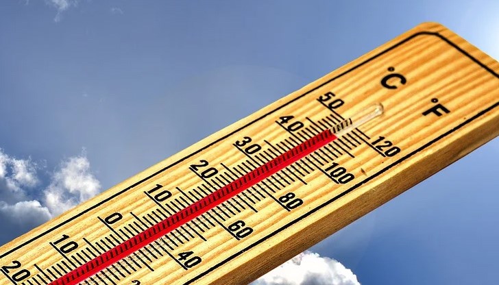 Максималните температури, в повечето места, ще са между 30° и 35°