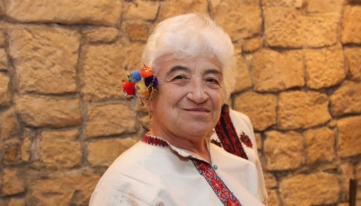 72-годишната Николинка е родена в русенското градче Сеново