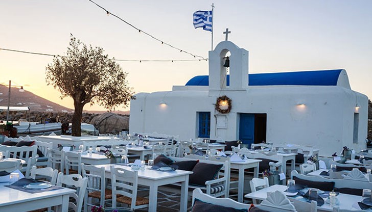 Гърция затяга противоепидемичните мерки Гърция затяга противоепидемичните мерки