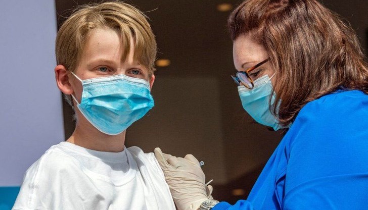 От утре властите премахват повечето ограничения в Англия