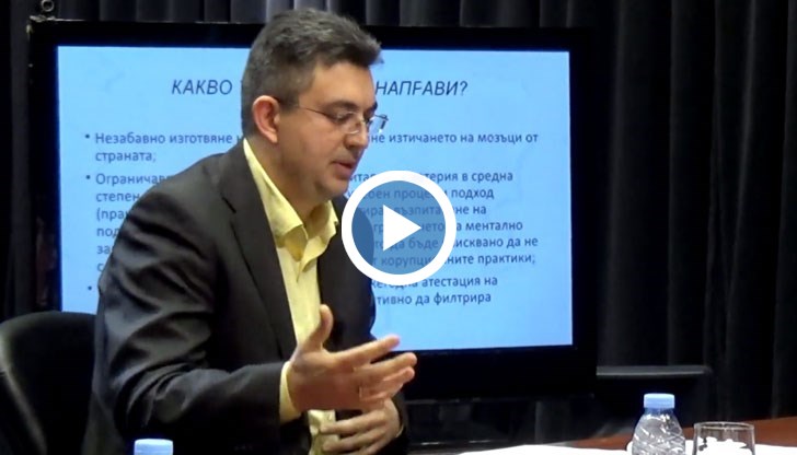 Кандидатът за премиер на ИТН говори пред екипа на Слави Трифонов през 2018 година