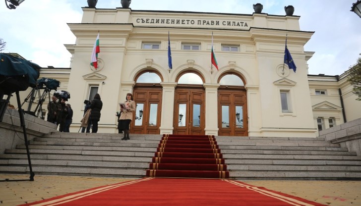 Цвета Караянчева, Георг Георгиев, Калин Вельов остават без мандати