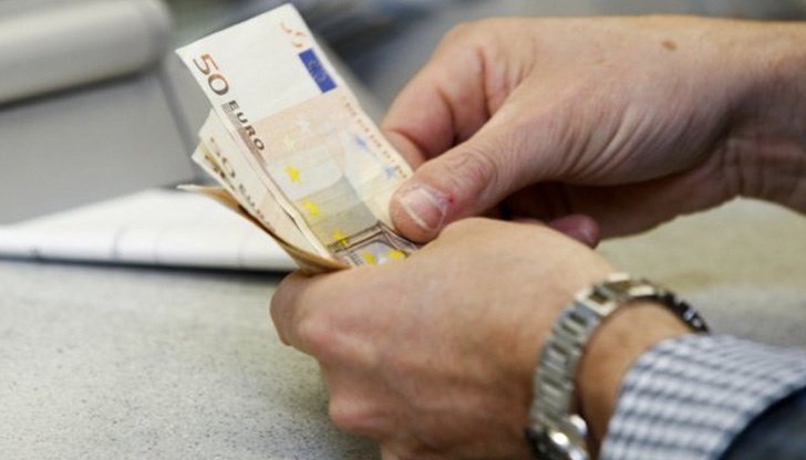 ЕК предлага да има лимит от 10 000 евро за такъв вид плащания