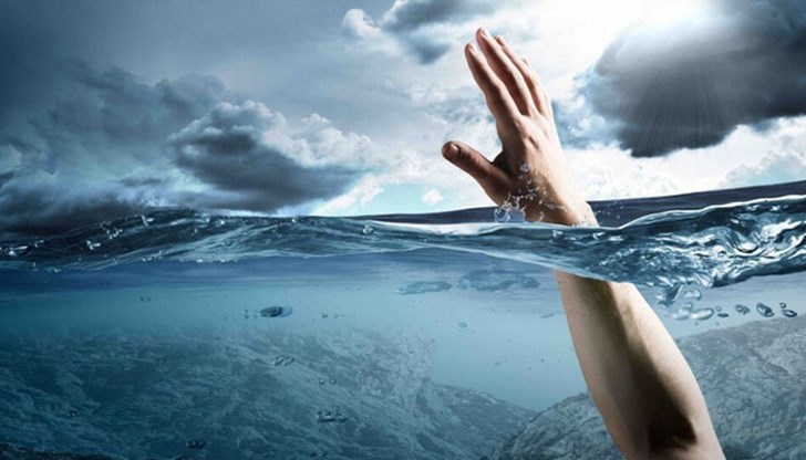 Тялото на мъжа е откарано за аутопсия в отделение "Съдебна медицина" при УМБАЛ - Бургас