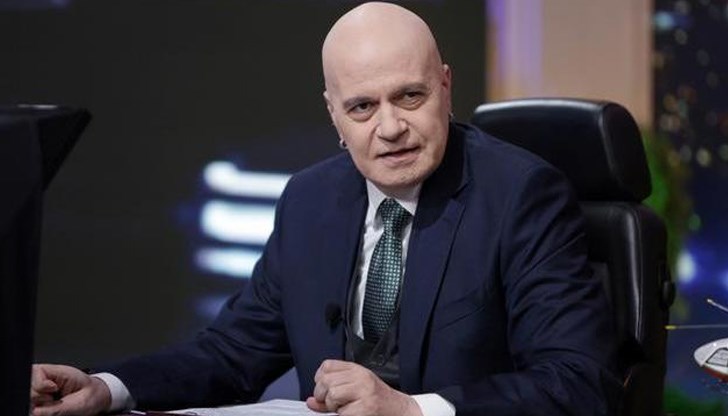Драматичната премиерска битка Николай Василев -Кирил Петков ни води към нови избори