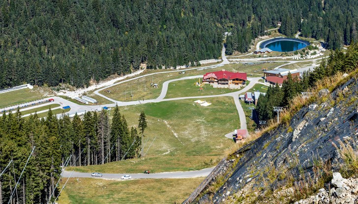 Дружество "Юлен" е получило скромната сумичка от 162 042,03 лева. Че колко са? Около 540 пенсии, нищо работа ... Дружество "Юлен" е получило скромната сумичка от 162 042,03 лева. Че колко са? Около 540 пенсии, нищо работа ...