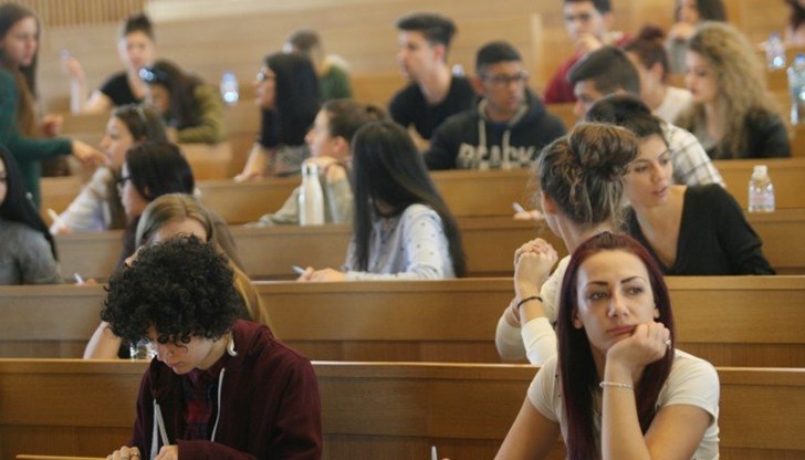 Най-малко места са запълнени в направление „Математика“