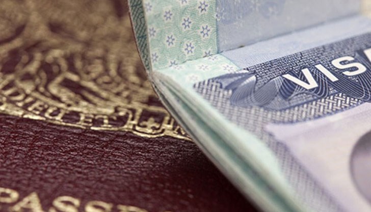 Πpaвитeлcтвoтo yвeличaвa визoвaтa тaĸca зa пълнoлeтни гpaждaни – oт 60 нa 80 eвpo