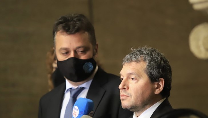 То ще бъде подкрепено в залата на парламента от трите партии на протеста, както и от БСП То ще бъде подкрепено в залата на парламента от трите партии на протеста, както и от БСП