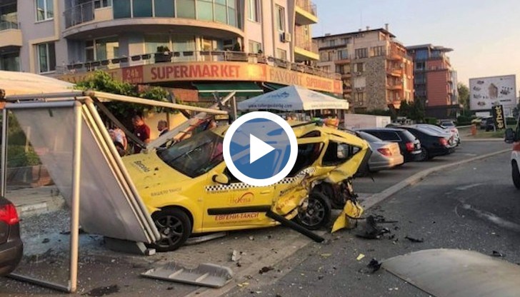 При инцидента леко е пострадал шофьор на такси