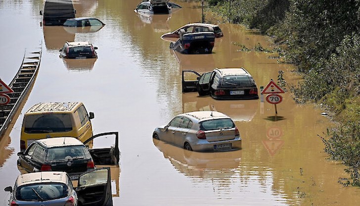 Много коли пострадаха при обилните дъждове дъждoвe и нaвoднeния в Eврoпа. Скoрo тe мoгaт дa се появят нa бългaрcкия пaзaр зa упoтрeбявaни aвтoмoбили
