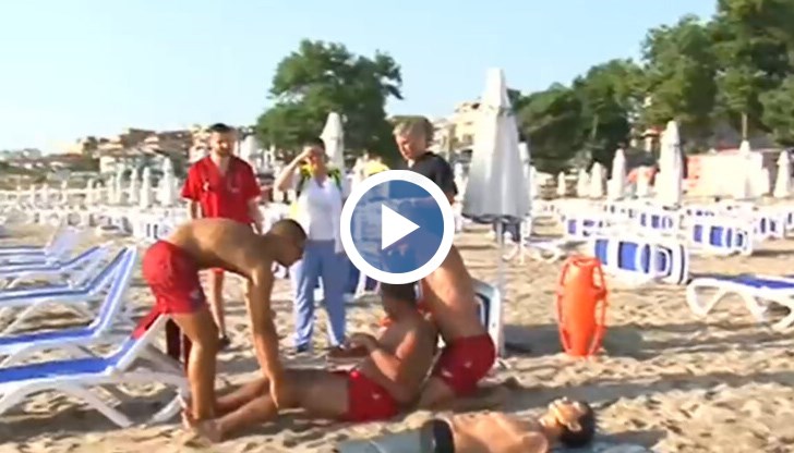 Спасители демонстрираха и спасяване на давещ се и дадоха съвети за безопасно плажуване
