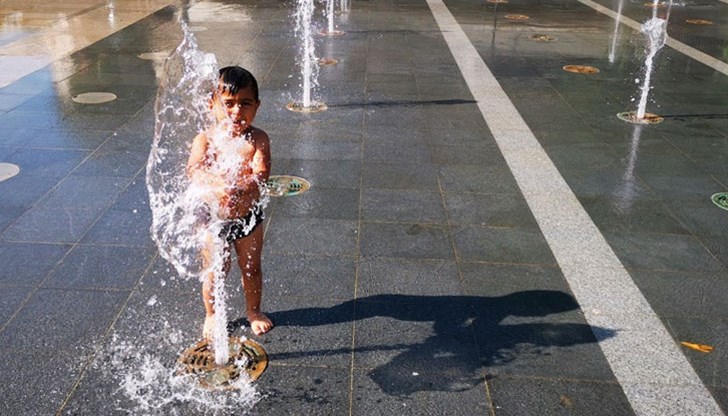 Утре времето ще бъде слънчево и горещо Утре времето ще бъде слънчево и горещо