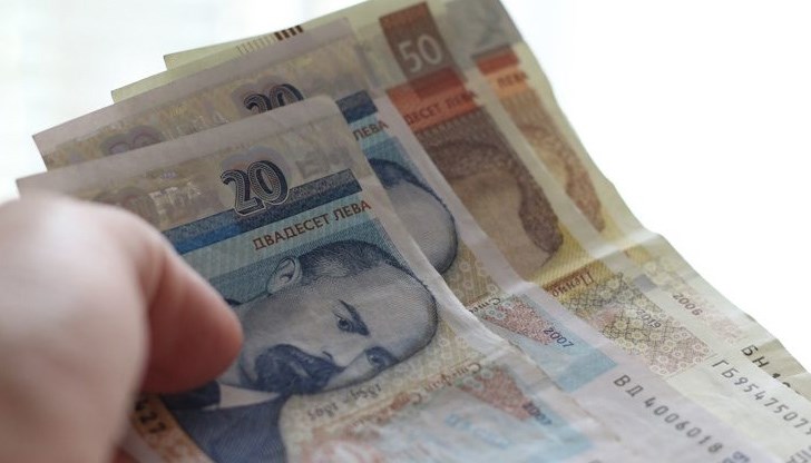 През юни 2021 г. заемите се увеличават на годишна база с 6,4% През юни 2021 г. заемите се увеличават на годишна база с 6,4%