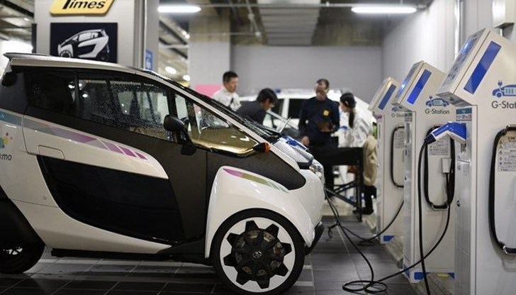 "В България в момента „има между 2500 и 3000 електромобила, а конвенционалните са 3,8 млн.", казва специалистът Мартин Заимов