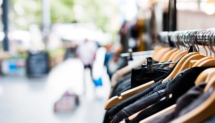 Вече три поредни месеца има голям ръст в продажбите на дребно