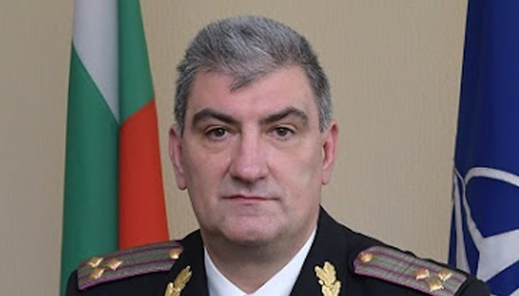 В момента Сотиров е зам.-шеф на служба "Военна полиция"