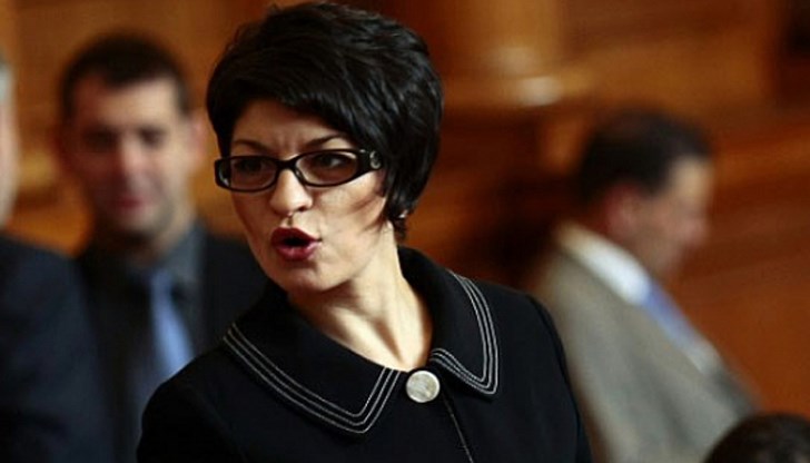 Тепърва ще се разбере дали някъде в листите ще има размествания заради преференциите, както и коя политическа сила точно колко мандата ще получи Тепърва ще се разбере дали някъде в листите ще има размествания заради преференциите, както и коя политическа сила точно колко мандата ще получи