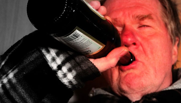 От 741 300 нови ракови заболявания през миналата година, които могат да бъдат свързани с консумацията на алкохол, 568 700 са при мъже и 172 600 при жени От 741 300 нови ракови заболявания през миналата година, които могат да бъдат свързани с консумацията на алкохол, 568 700 са при мъже и 172 600 при жени