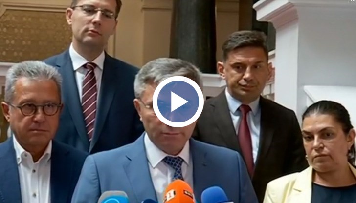 "Ние няма да предлагаме министри", добави лидерът на ДПС