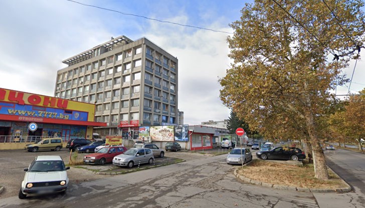 Началната цена, за която е обявена сградата, е малко над 1 118 000 лева Началната цена, за която е обявена сградата, е малко над 1 118 000 лева